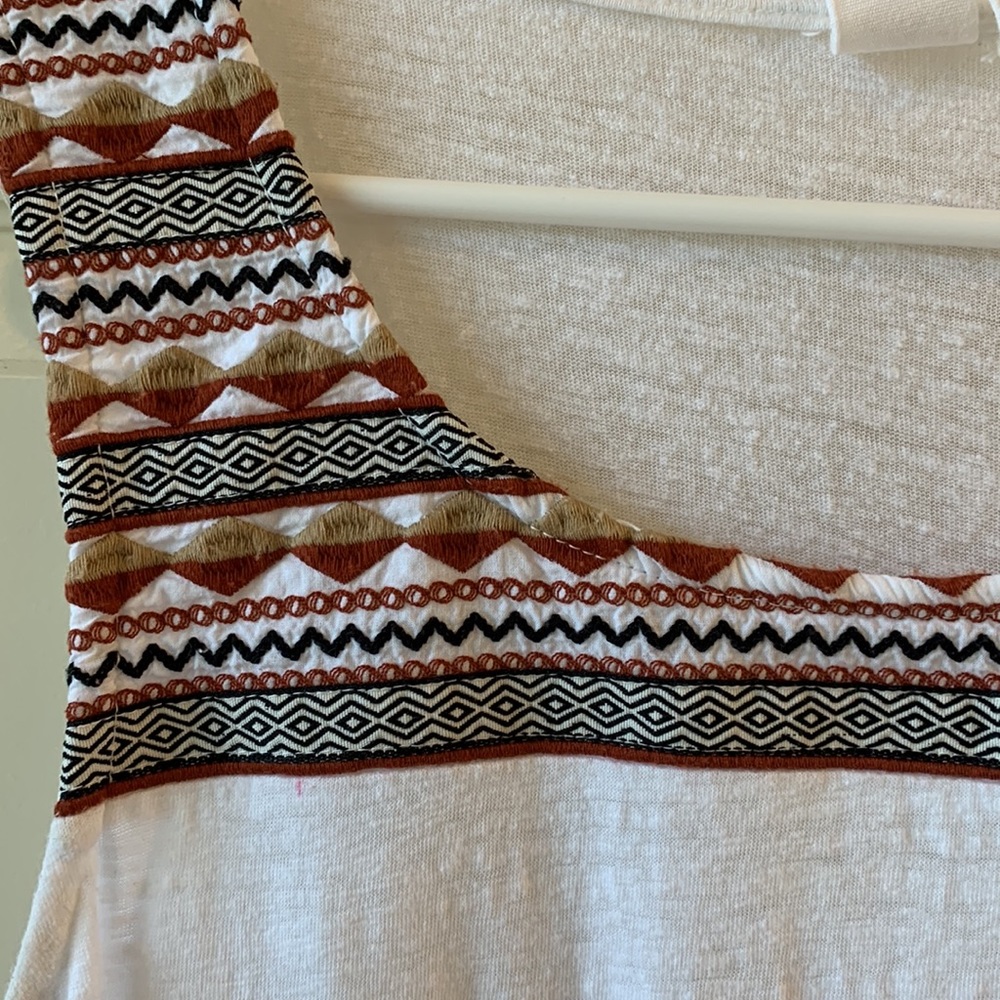Aztec Tank - Picture 3 of 3
